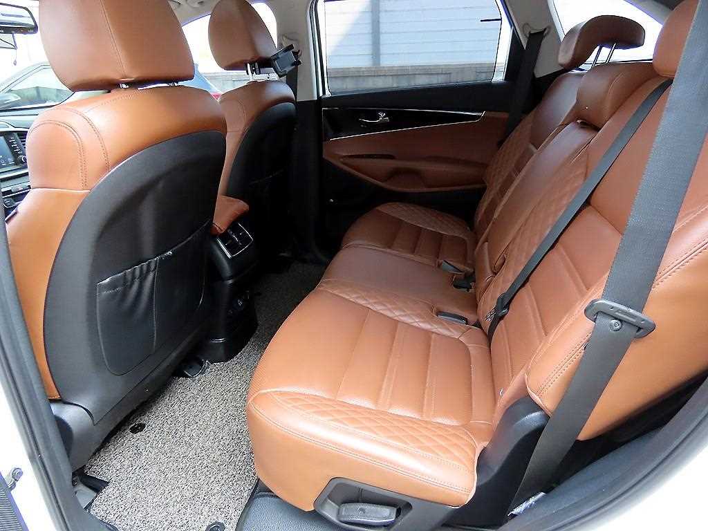 KIA Sorento - Vista 6