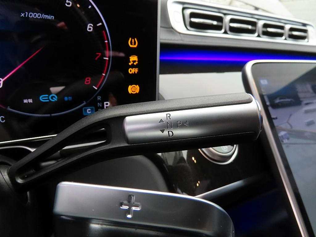 Mercedes Benz S Class - Vista 11