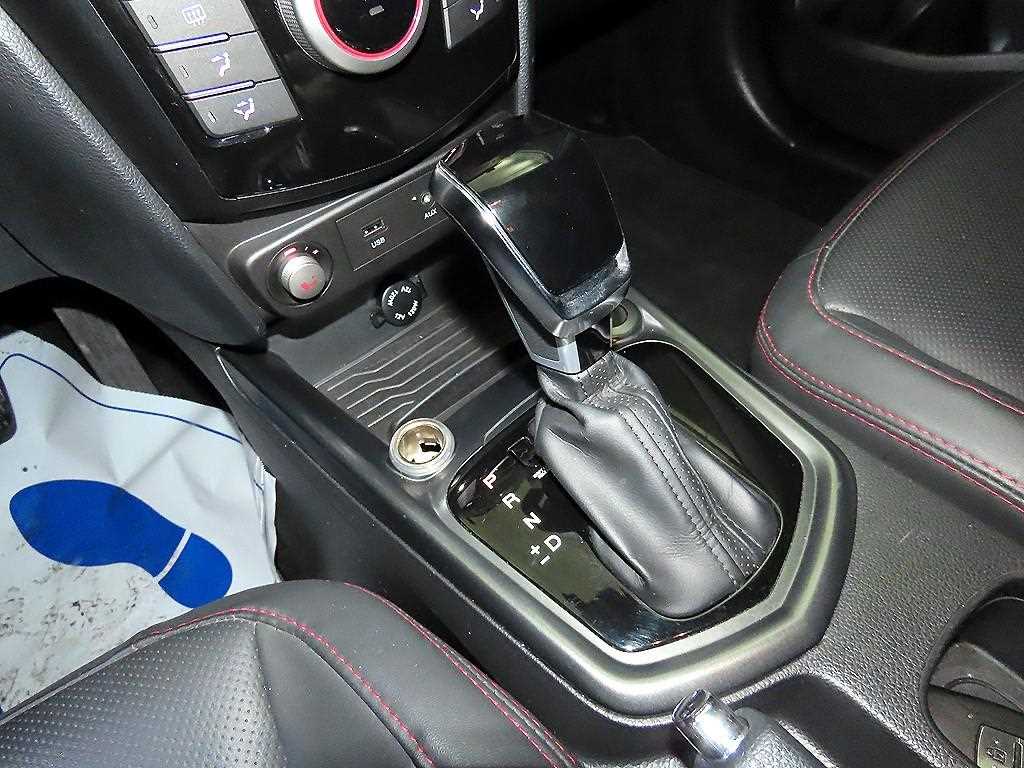 Ssangyong Tivoli - Vista 12