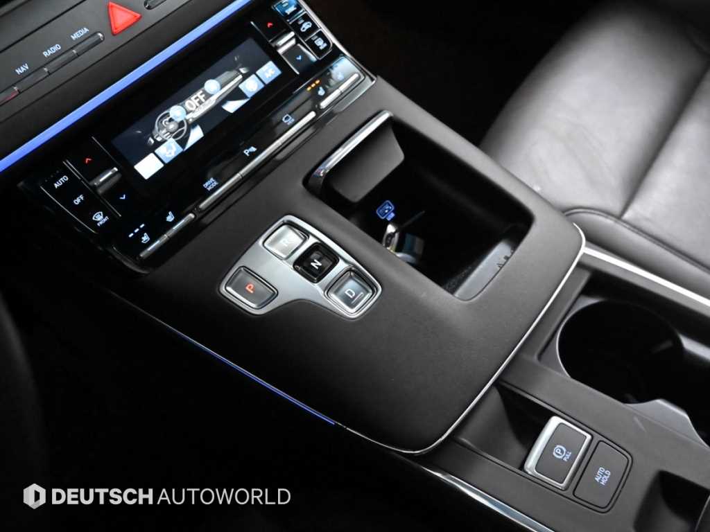 HYUNDAI Grandeur - Vista 9