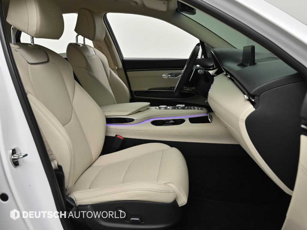 Genesis GV70 - Vista 10