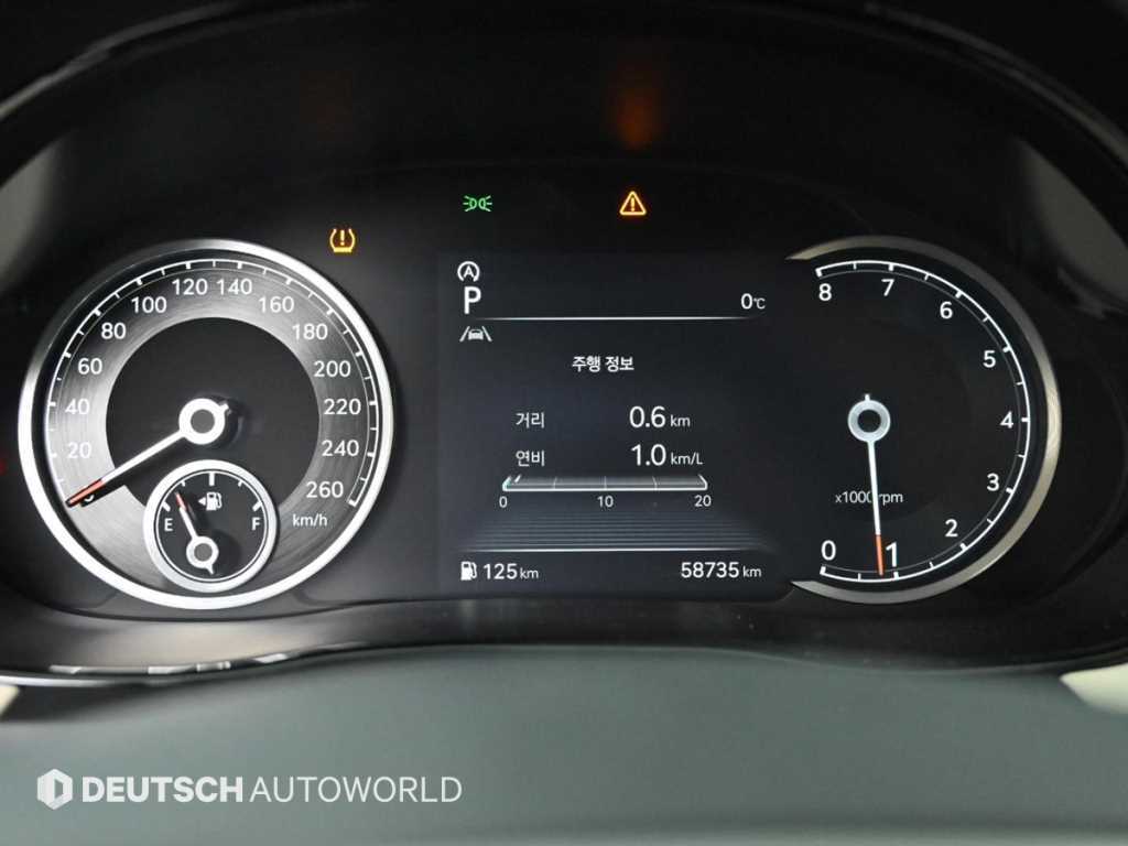 Genesis GV70 - Vista 8