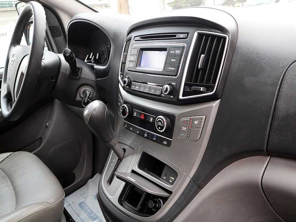 HYUNDAI Starex 2019 Amarillo - Importación desde Corea - HF Imports Iquique - Foto 20