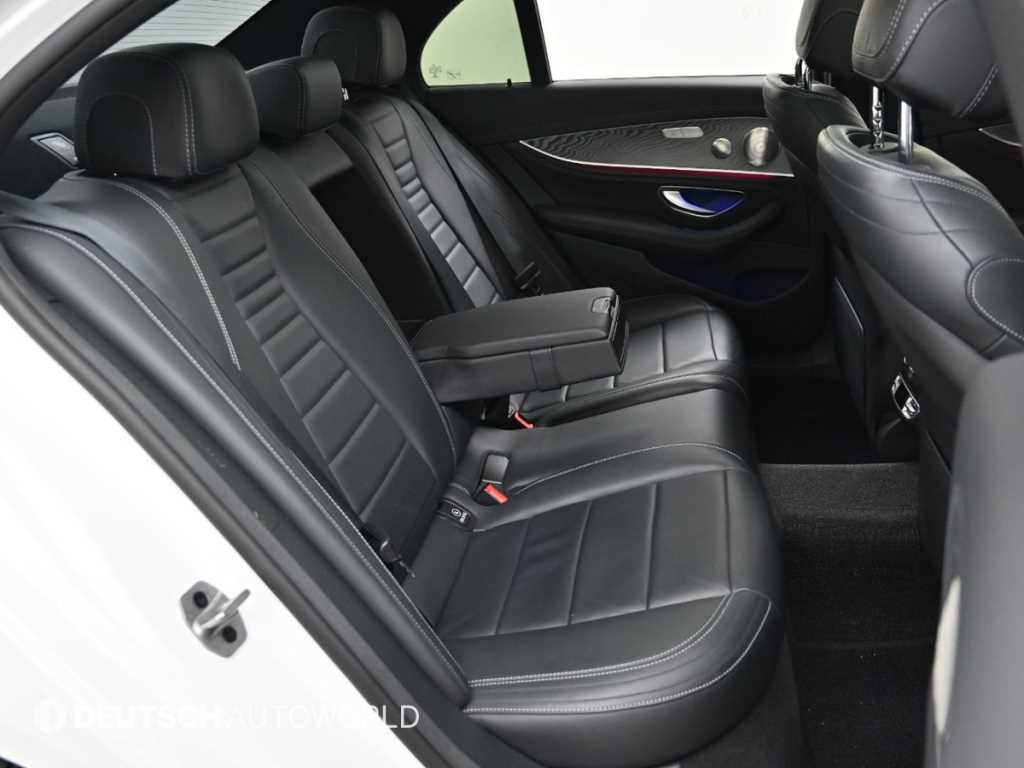 Mercedes Benz E class - Vista 12