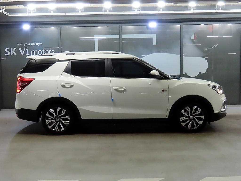 Ssangyong Tivoli - Vista 3