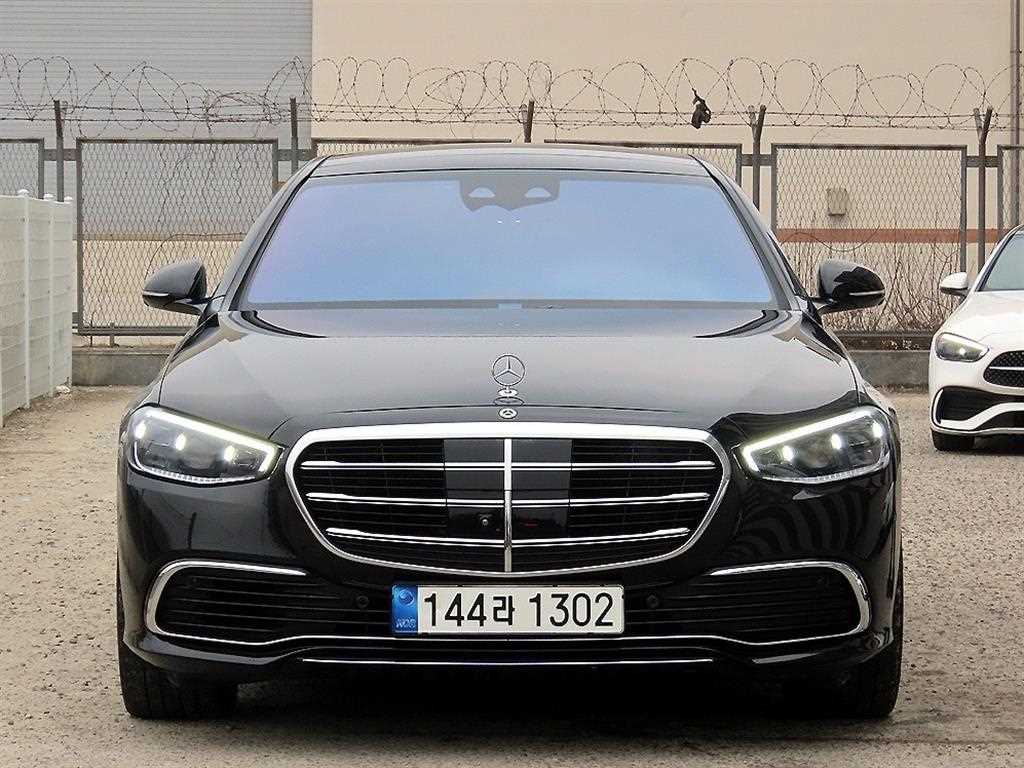 Mercedes Benz S Class 2022 Negro - Importación desde Corea - HF Imports Iquique - Foto 1