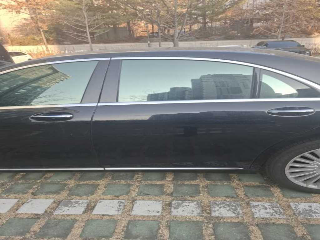 Mercedes Benz S Class - Vista 6