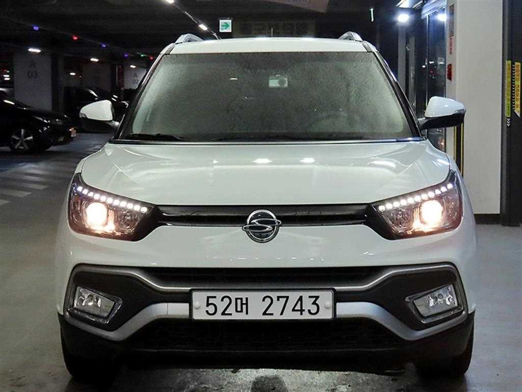 Ssangyong Tivoli - Vista 2