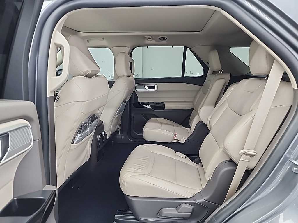 Ford Explorer - Vista 12