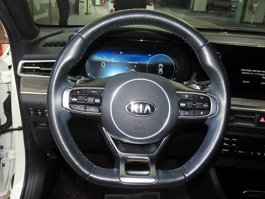 KIA K5 - Vista 8