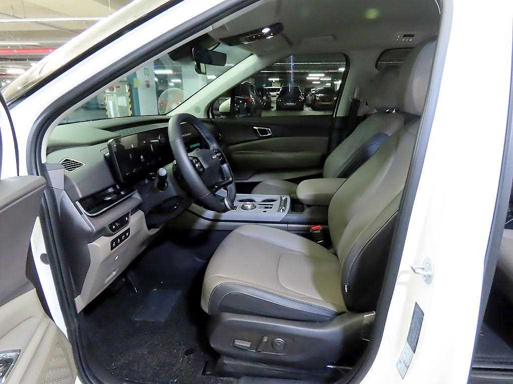 KIA Carnival - Vista 6