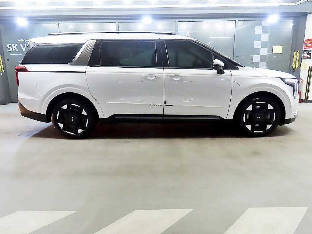 KIA Carnival - Vista 3