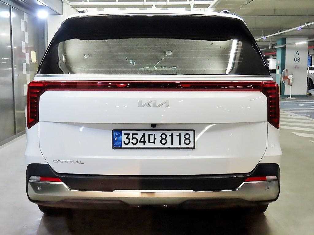 KIA Carnival - Vista 5