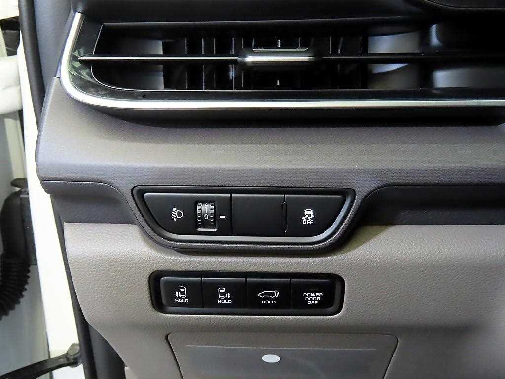 KIA Carnival 2025 Blanco - Importación desde Corea - HF Imports Iquique - Foto 15