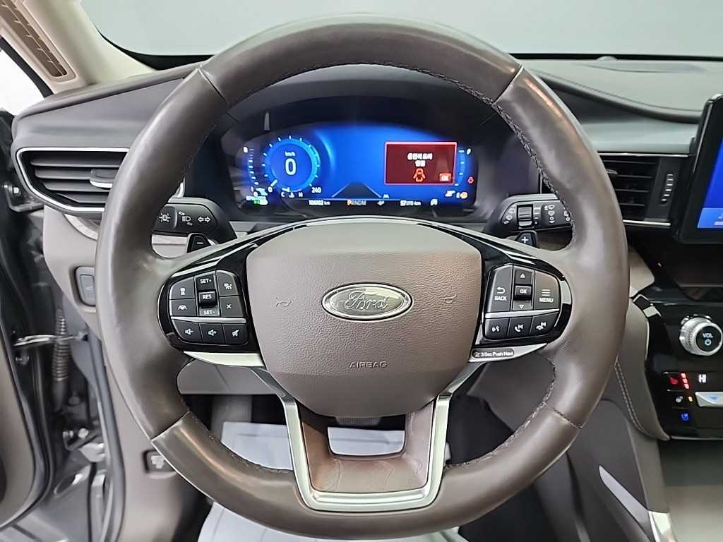 Ford Explorer - Vista 9