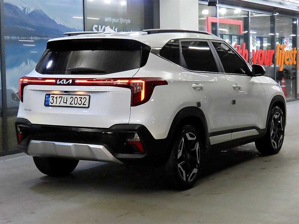 KIA Seltos - Vista 4