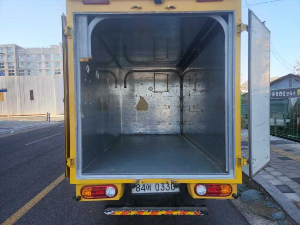 Small Truck Normal Box(High Deck) - Vista 6