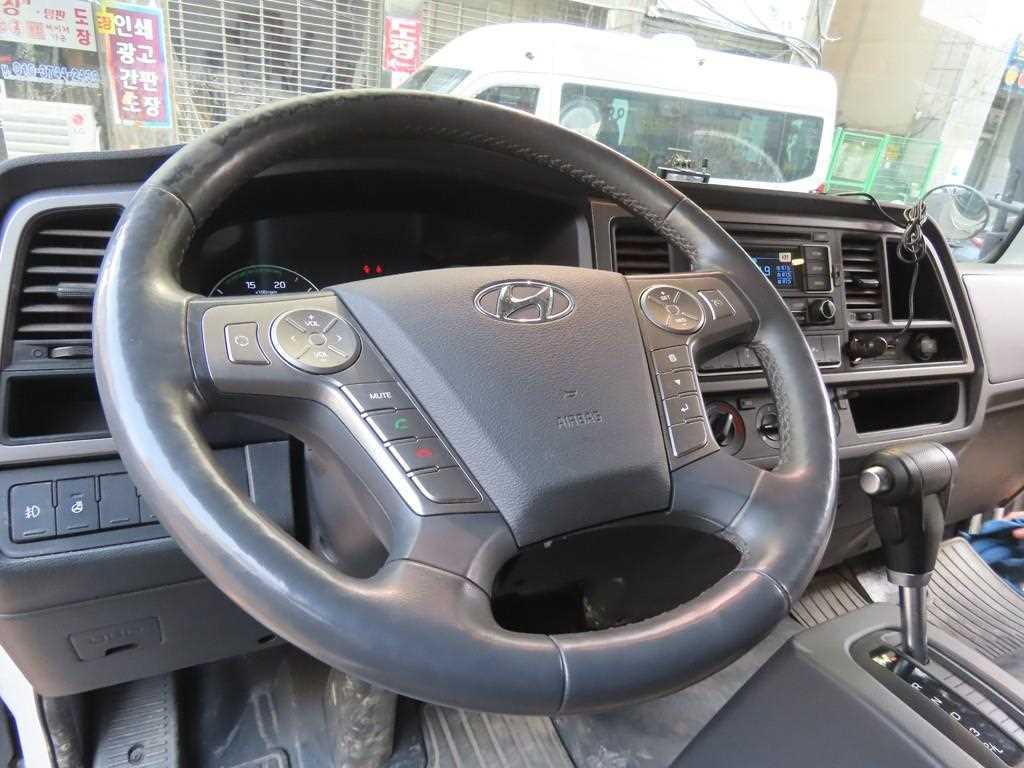 medium and large cargo Cargo 2020 Blanco - Importación desde Corea - HF Imports Iquique - Foto 15