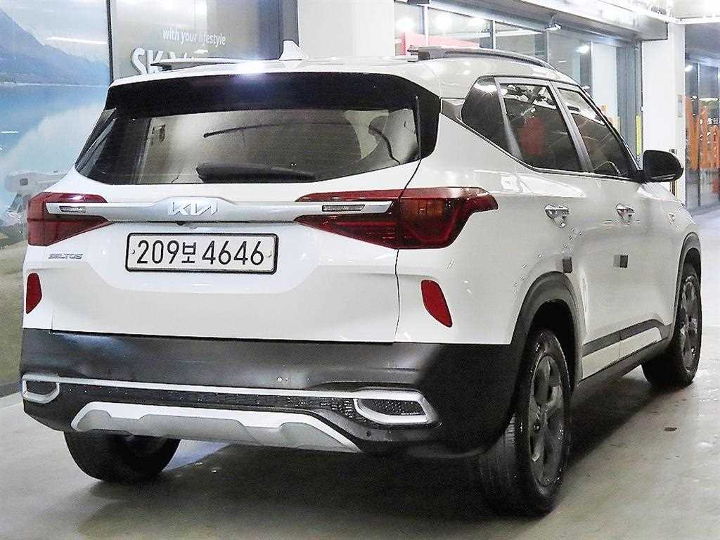 KIA Seltos - Vista 4