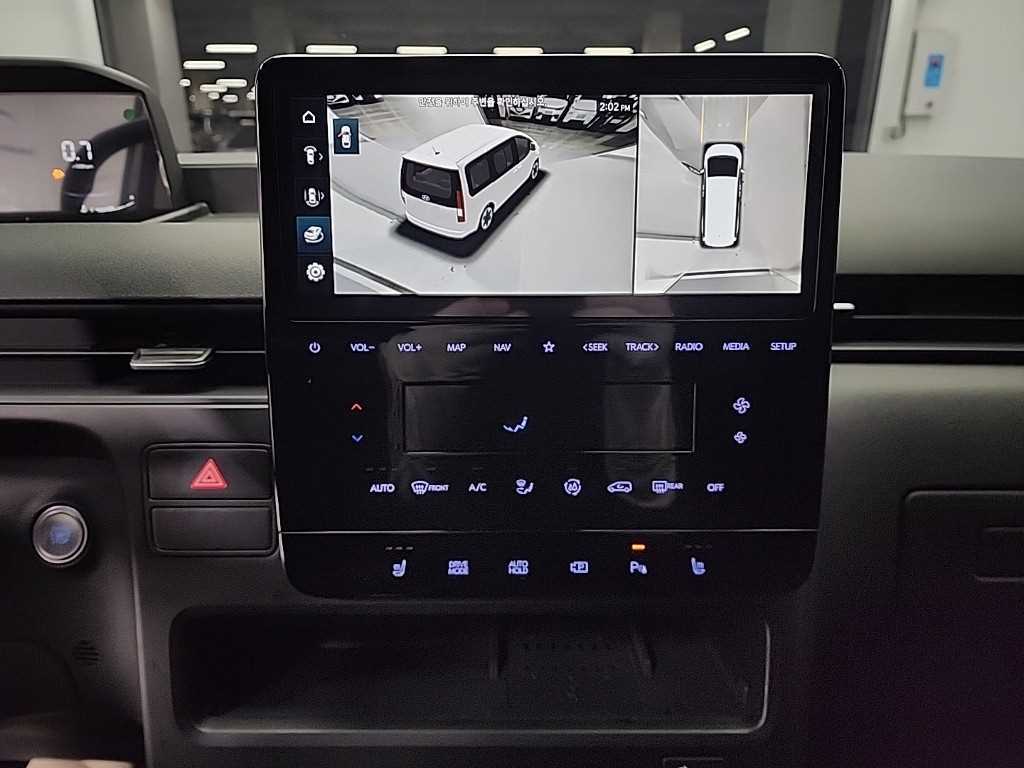 HYUNDAI Staria - Vista 10