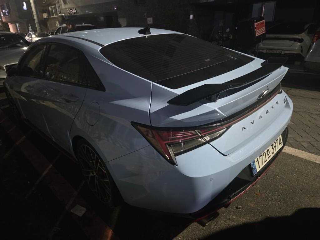 HYUNDAI Avante - Vista 6