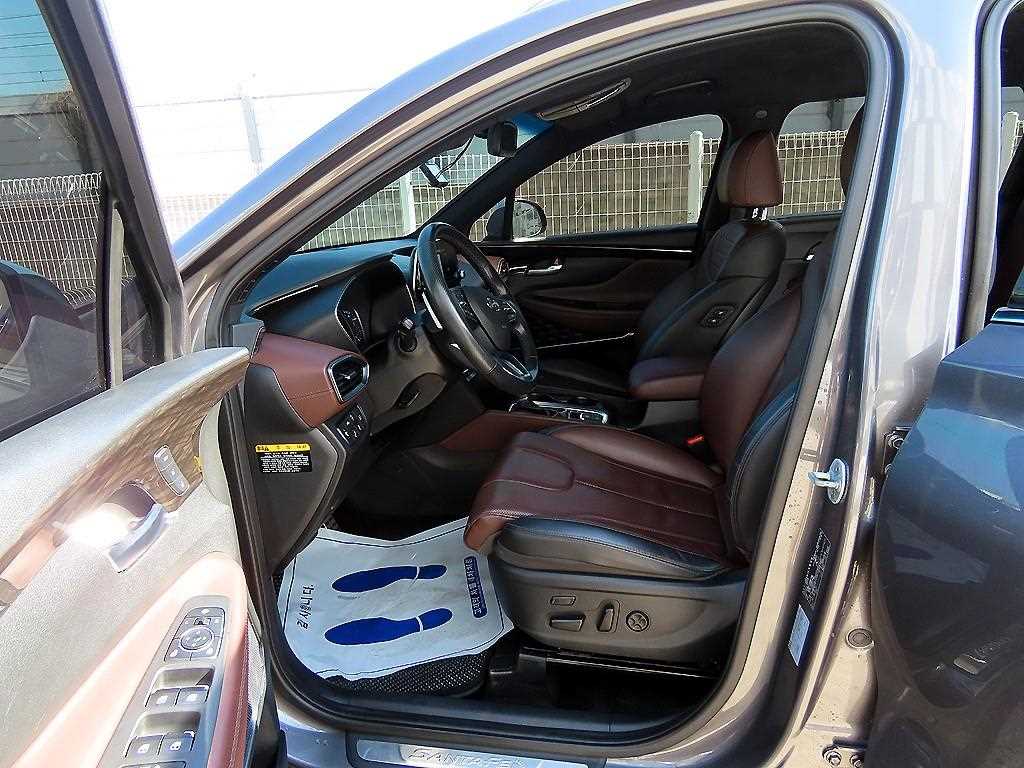 HYUNDAI Santa Fe - Vista 5