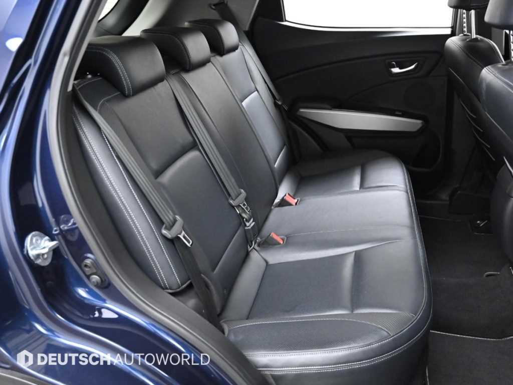 Ssangyong Tivoli - Vista 12