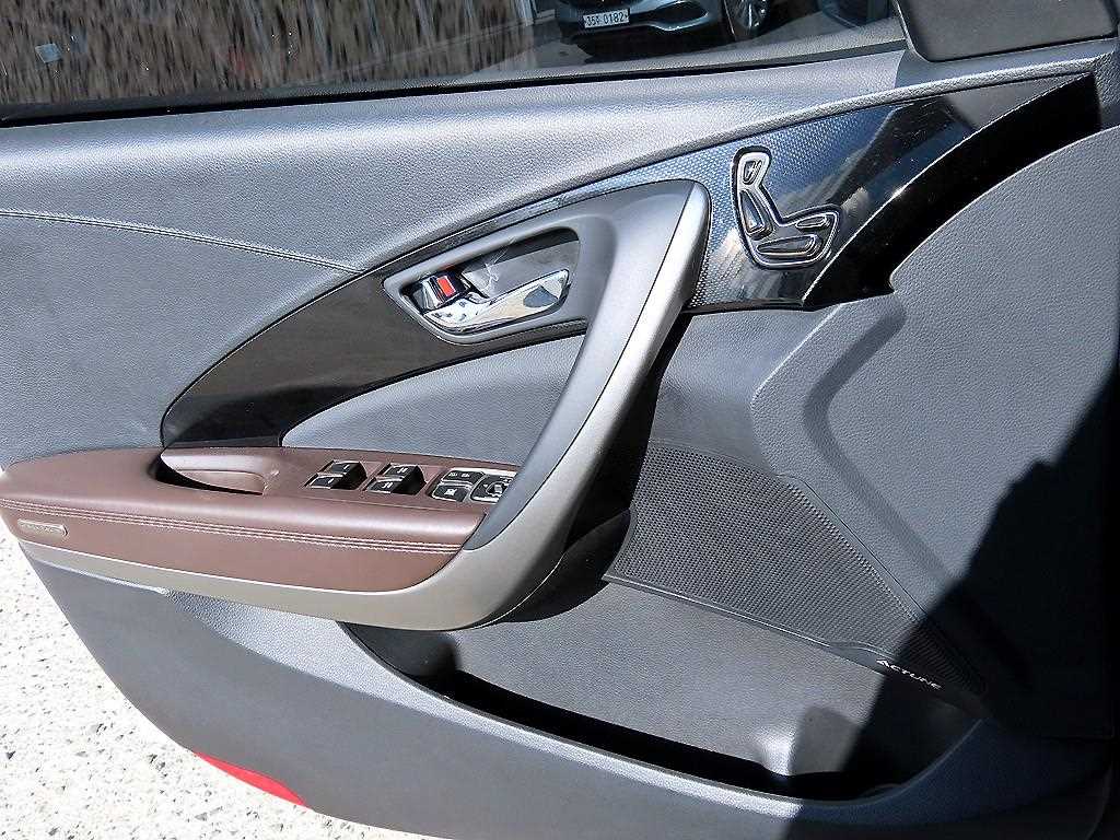 HYUNDAI Grandeur - Vista 11
