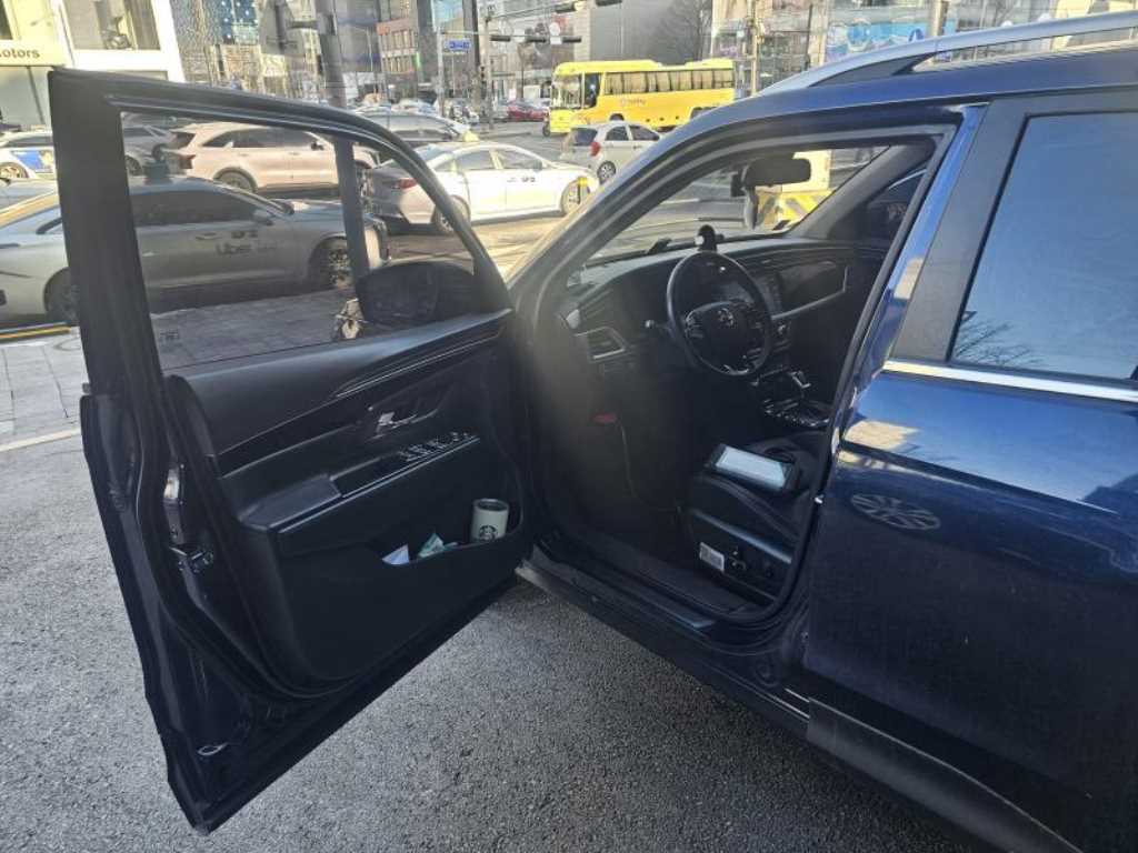 Ssangyong Korando - Vista 8