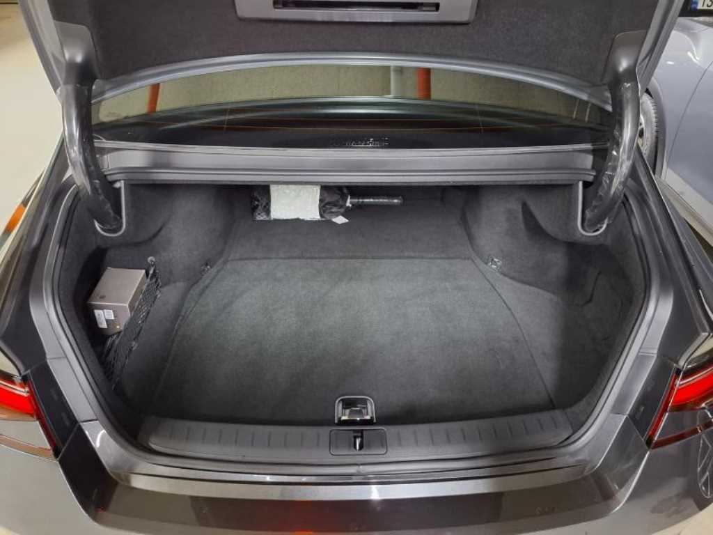 Genesis G90 2025 Gris - Importación desde Corea - HF Imports Iquique - Foto 16