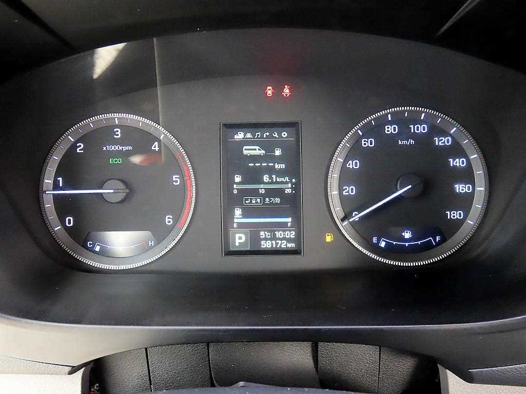 HYUNDAI Solati - Vista 10