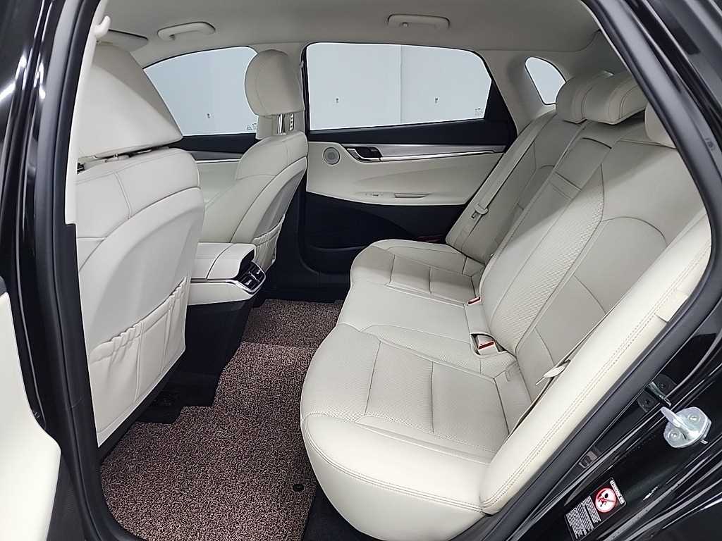 HYUNDAI Grandeur - Vista 12