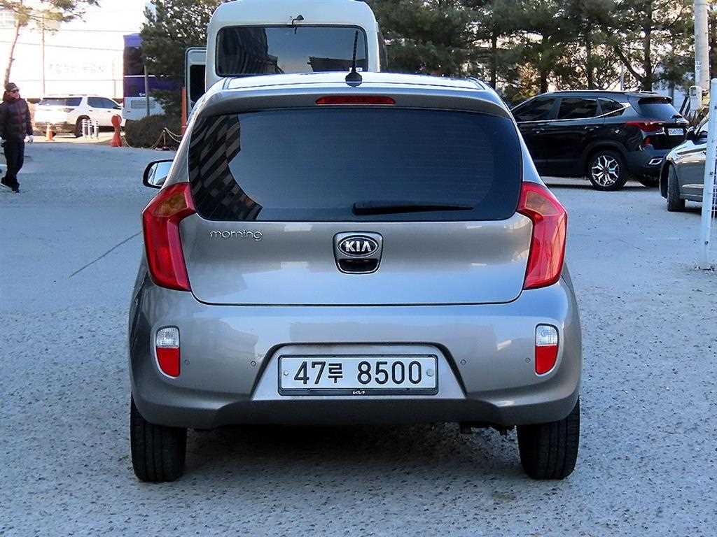 KIA Morning - Vista 4