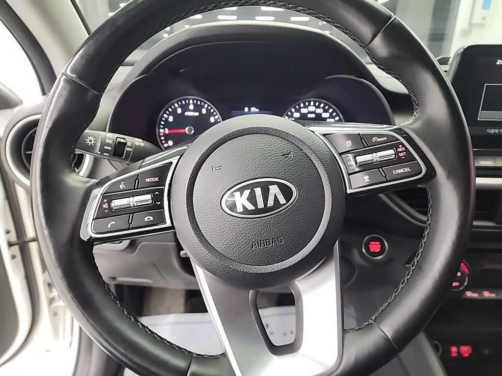 KIA K3 - Vista 9