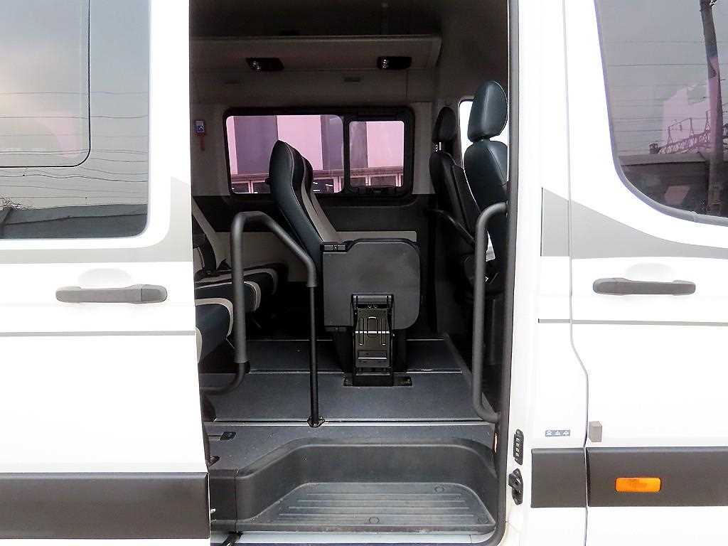 HYUNDAI Solati - Vista 6