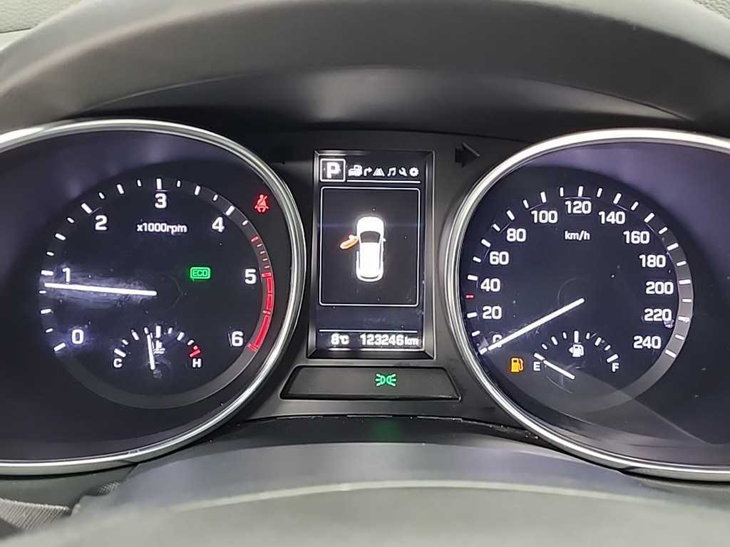 HYUNDAI Santa Fe - Vista 6