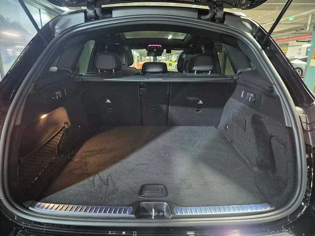 Mercedes Benz GLC Class 2024 Negro - Importación desde Corea - HF Imports Iquique - Foto 18