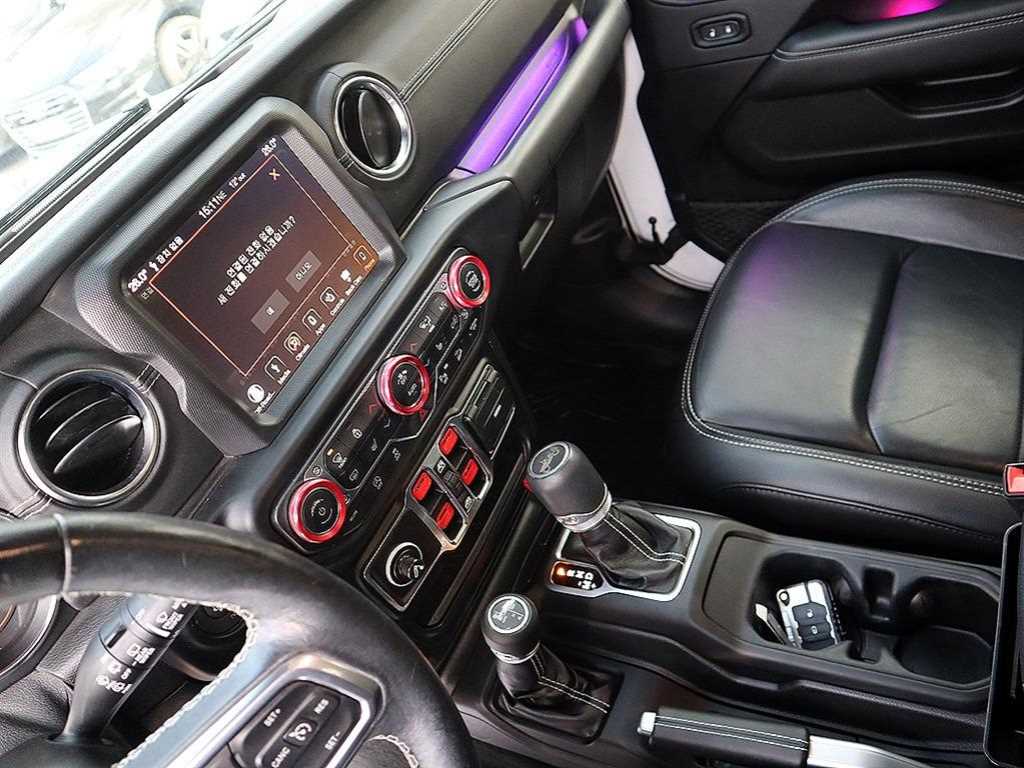 Jeep Wrangler - Vista 10