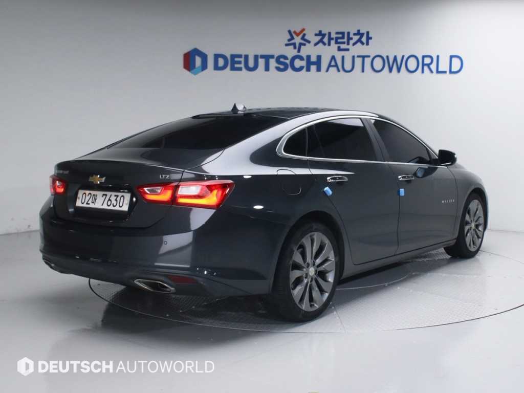 Chevrolet Malibu - Vista 2