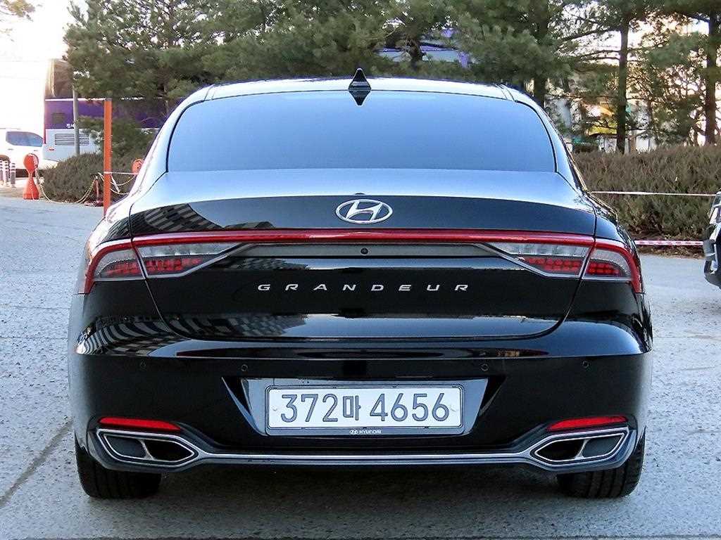 HYUNDAI Grandeur - Vista 4