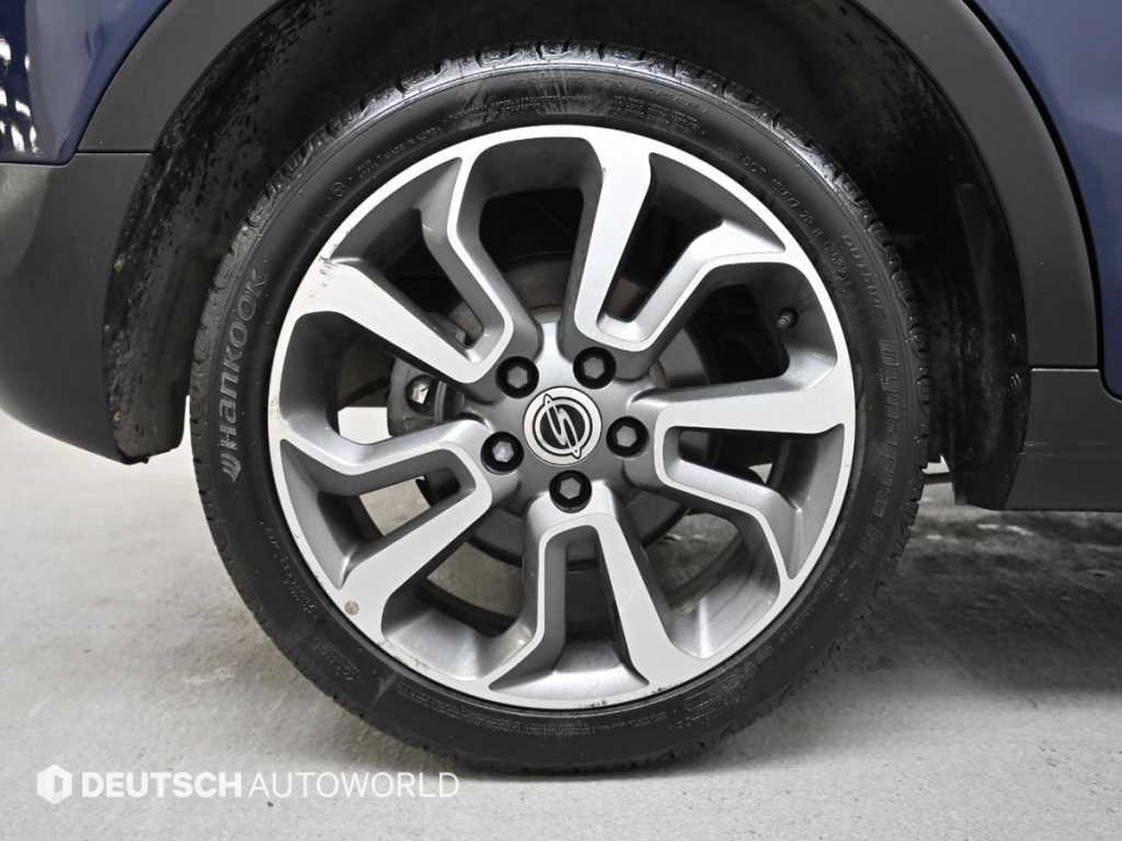 Ssangyong Tivoli - Vista 5