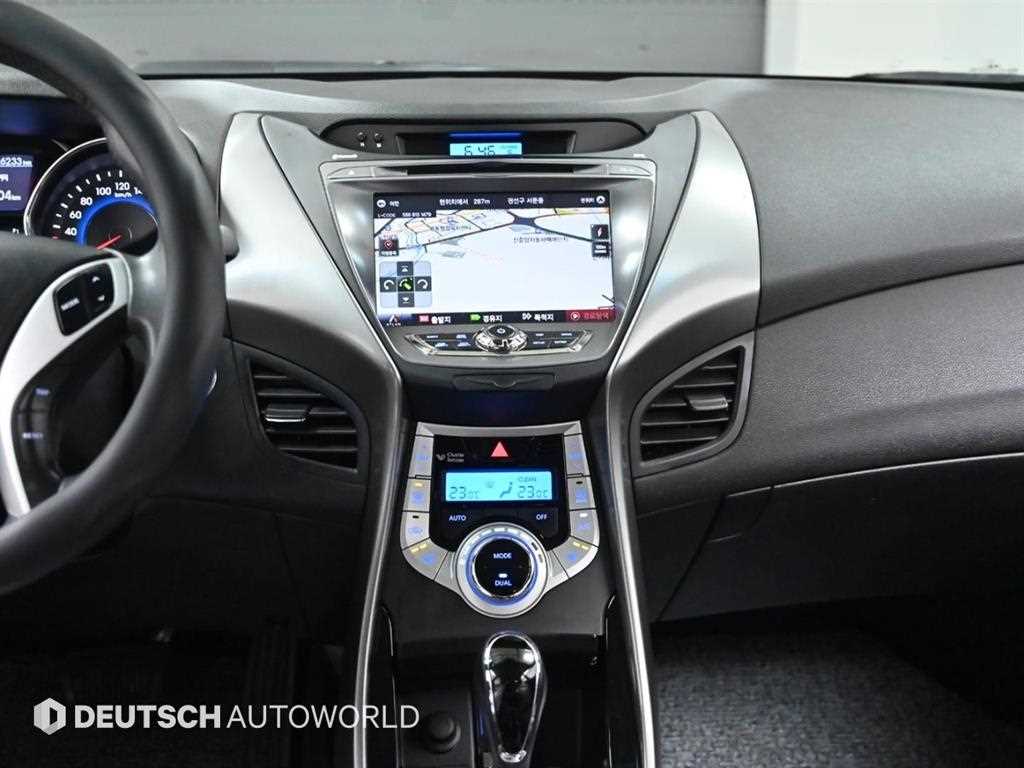 HYUNDAI Avante 2012 Blanco - Importación desde Corea - HF Imports Iquique - Foto 14