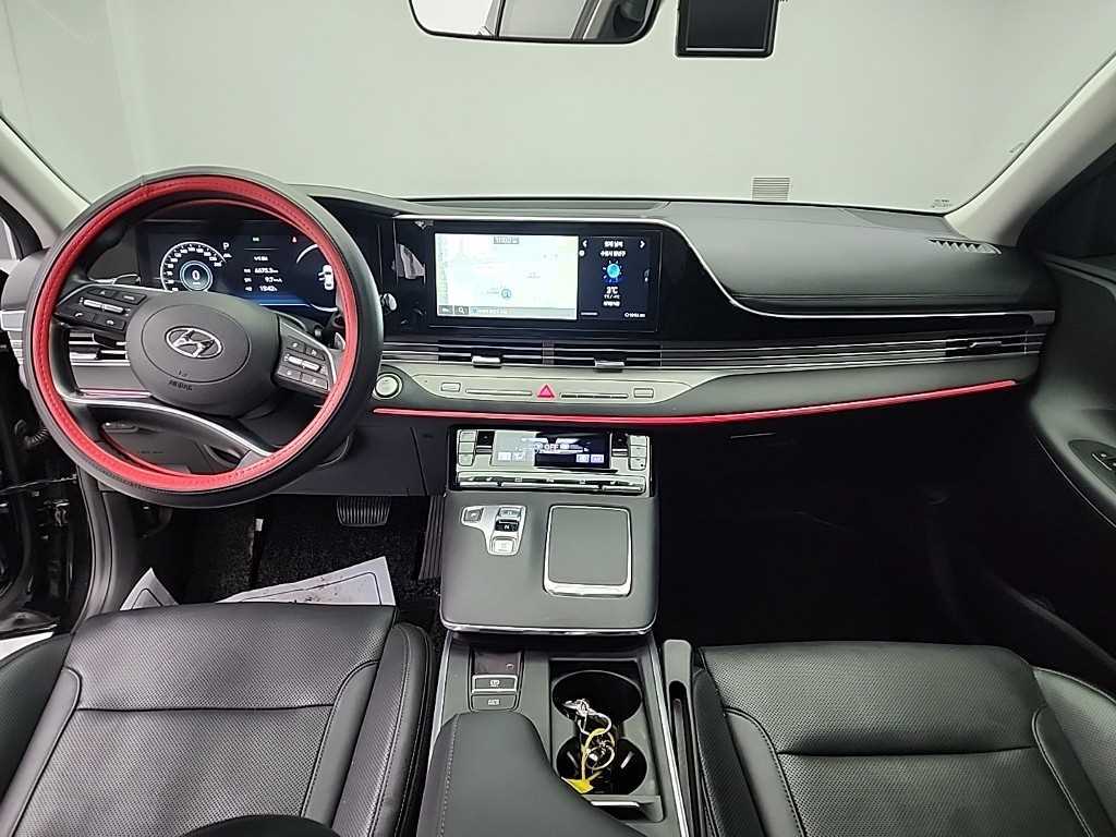 HYUNDAI Grandeur - Vista 7