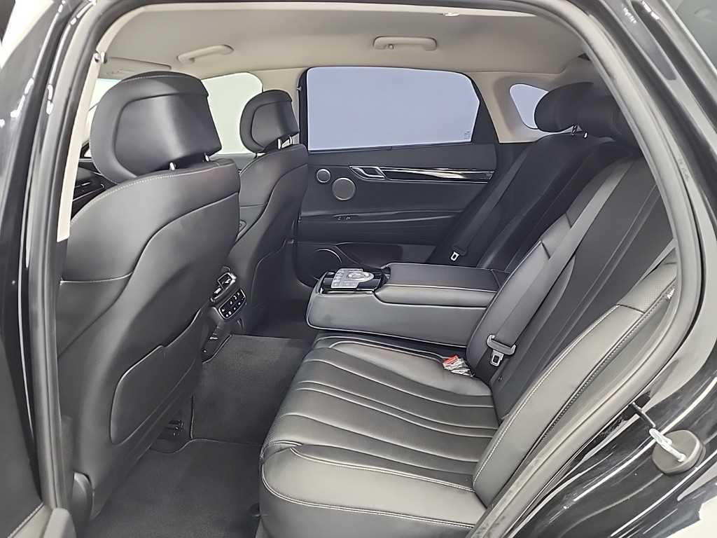 Genesis G80 - Vista 12