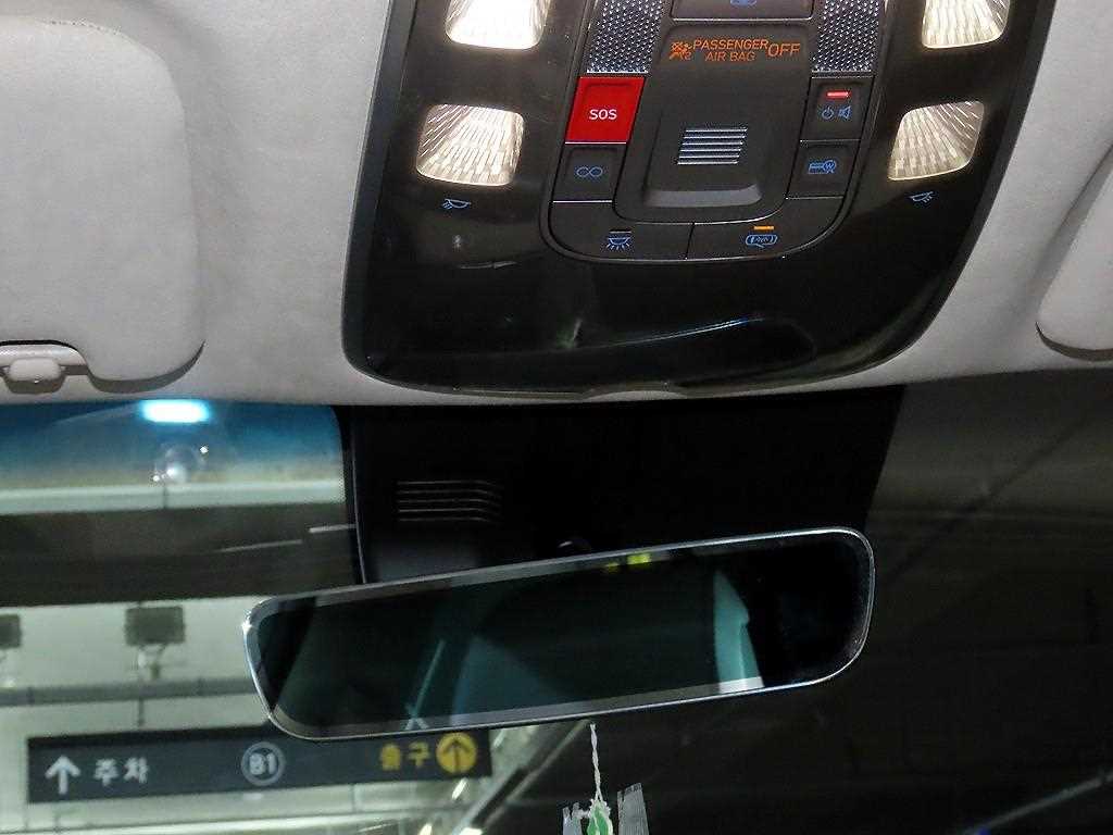 Genesis GV70 2023 Blanco - Importación desde Corea - HF Imports Iquique - Foto 15