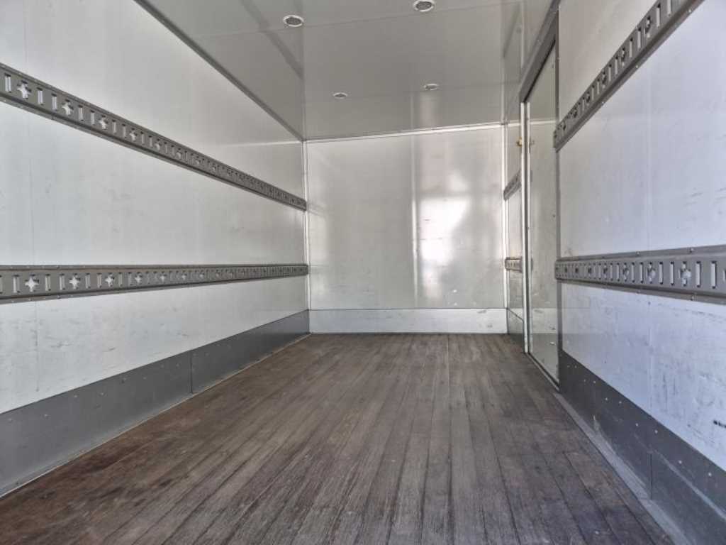 medium and large cargo truck - Vista 7