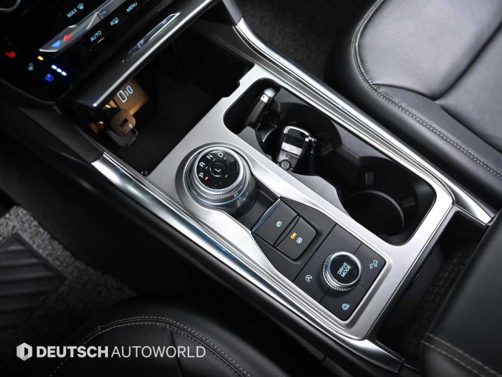 Ford Explorer - Vista 9