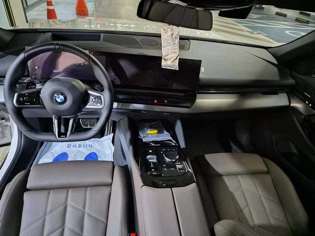 BMW 5 Series - Vista 10