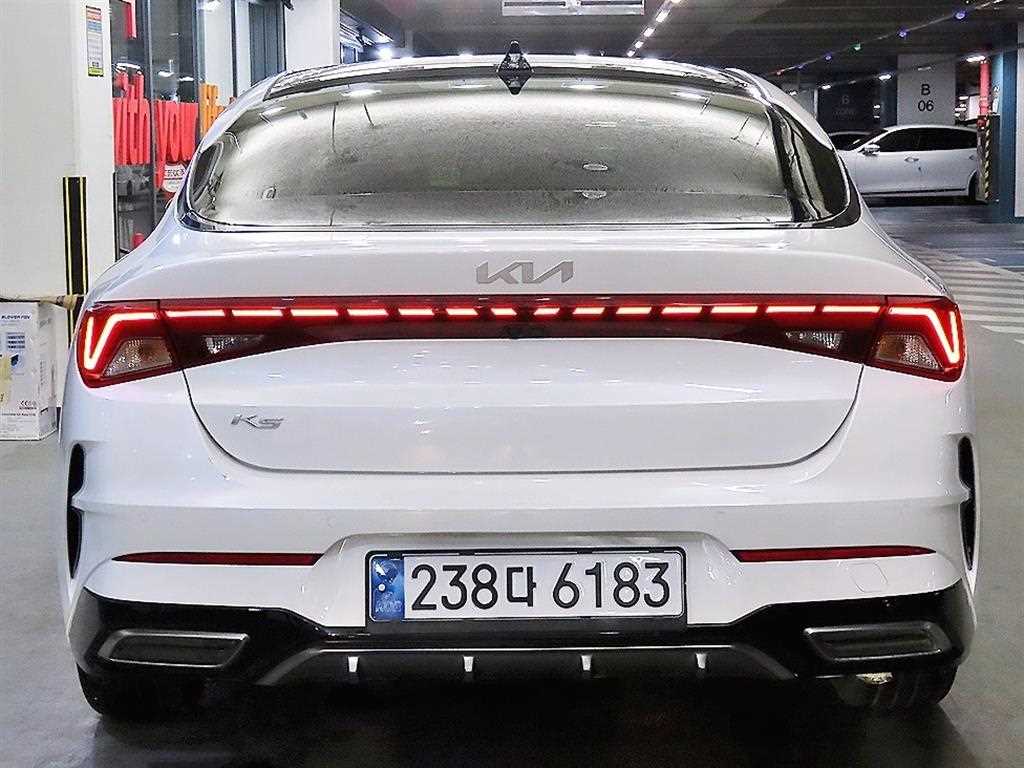 KIA K5 - Vista 5