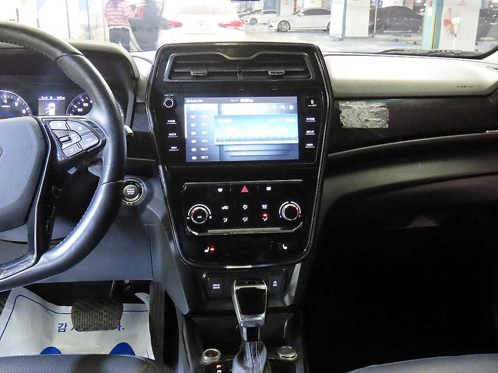 Ssangyong Tivoli - Vista 11